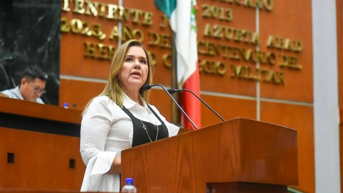 Los maestros merecen trabajar en mejores condiciones: diputada Erika Lührs