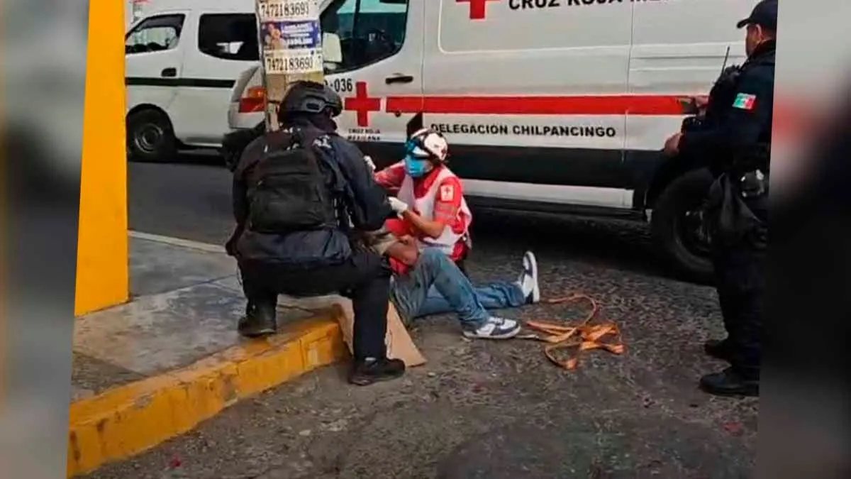 Hallan a un hombre golpeado y amarrado a poste en Chilpancingo