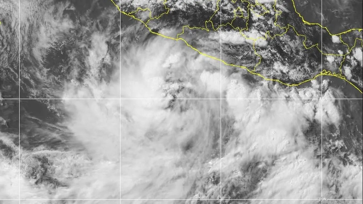 Tormenta Dalila se aleja de Guerrero y avanza hacia Michoacán