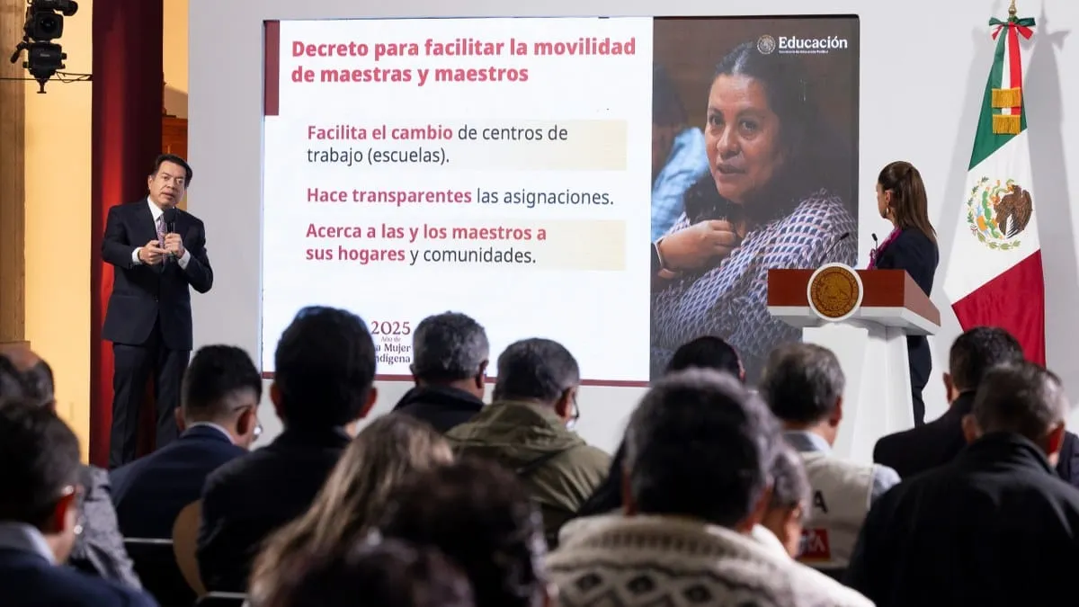 Sheinbaum anuncia la firma de dos decretos que benefician al magisterio nacional