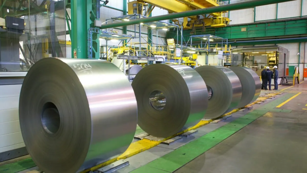 Golpe bajo a la industria del acero y aluminio.