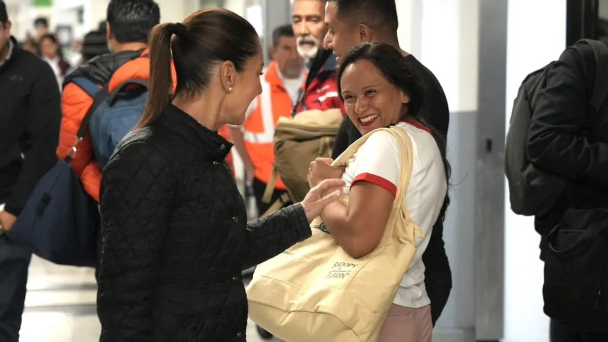 Presidenta rumbo a la cumbre de líderes del mundo.