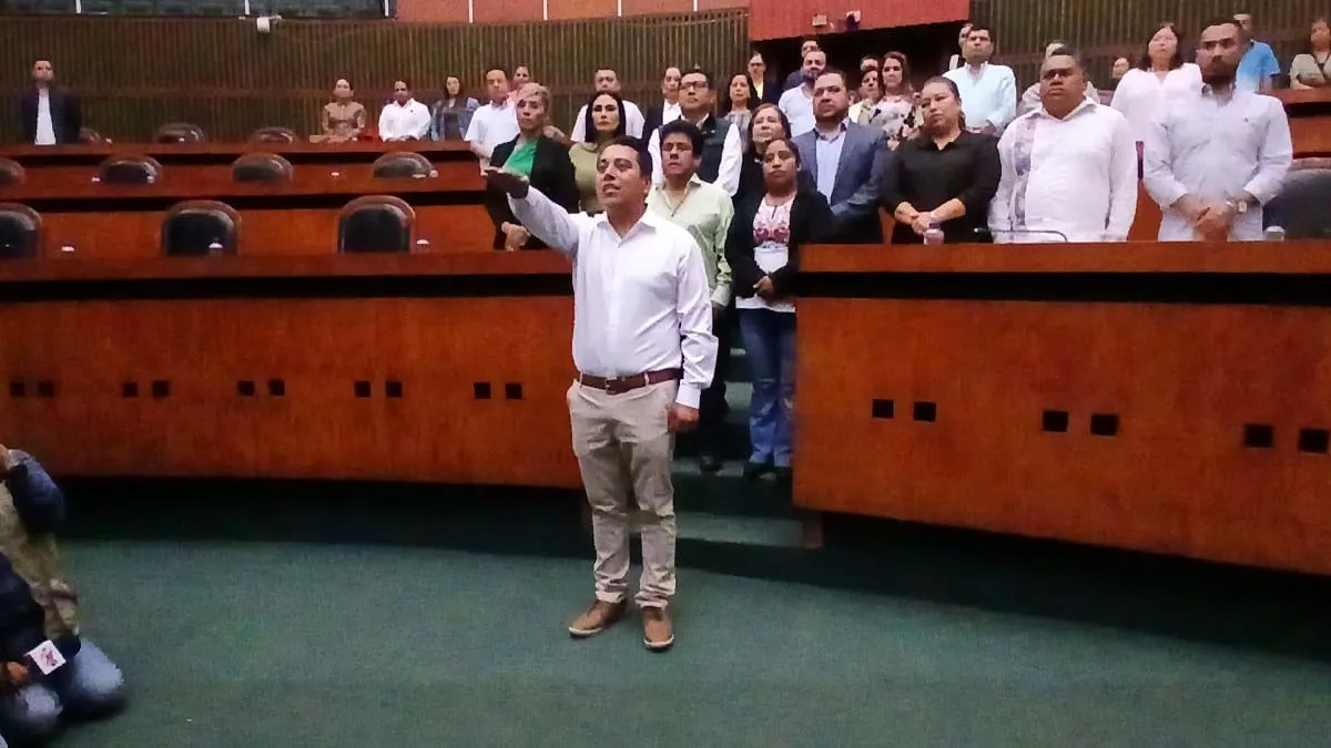 Sin discusión, designa Congreso a Marvin Rojas Ramírez como alcalde de Metlatóno