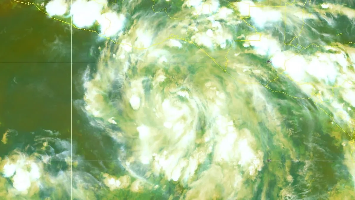 SMN no descarta que tormenta tropical Erick alcance categoría 5