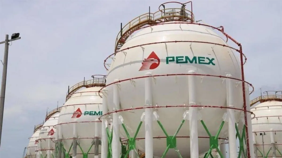 Sheinbaum descarta riesgo de paro en la producción de Pemex por falta de pago a proveedores