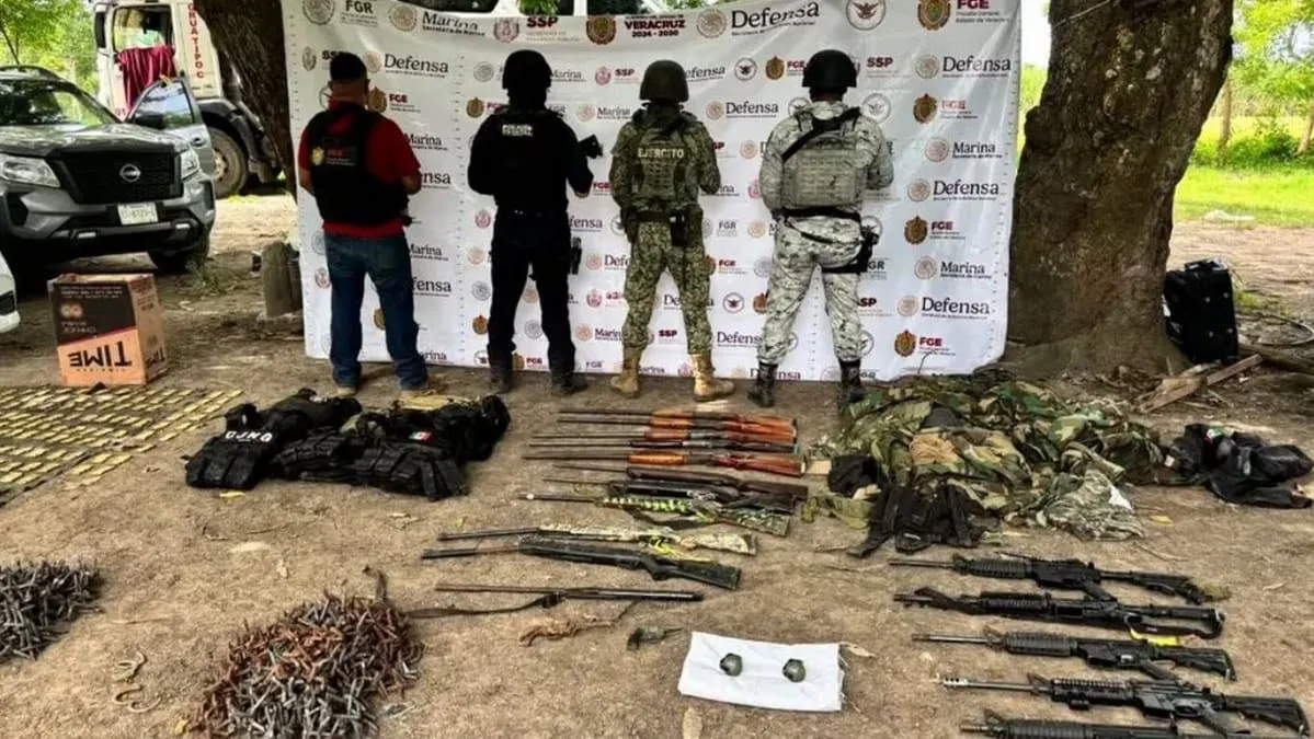Incautan arsenal de un grupo armado tras enfrentamiento con fuerzas de seguridad en Veracruz
