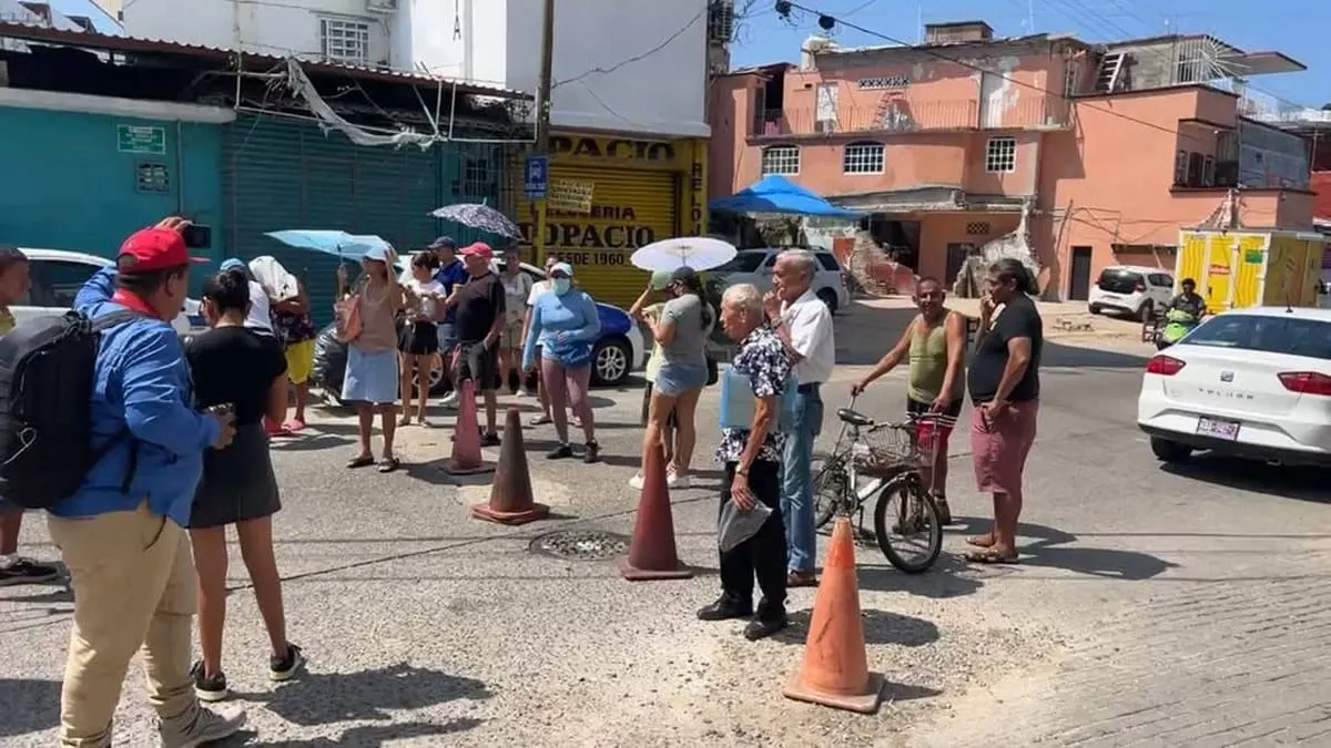 Protesta por desabasto de agua provoca caos en el Centro de Acapulco