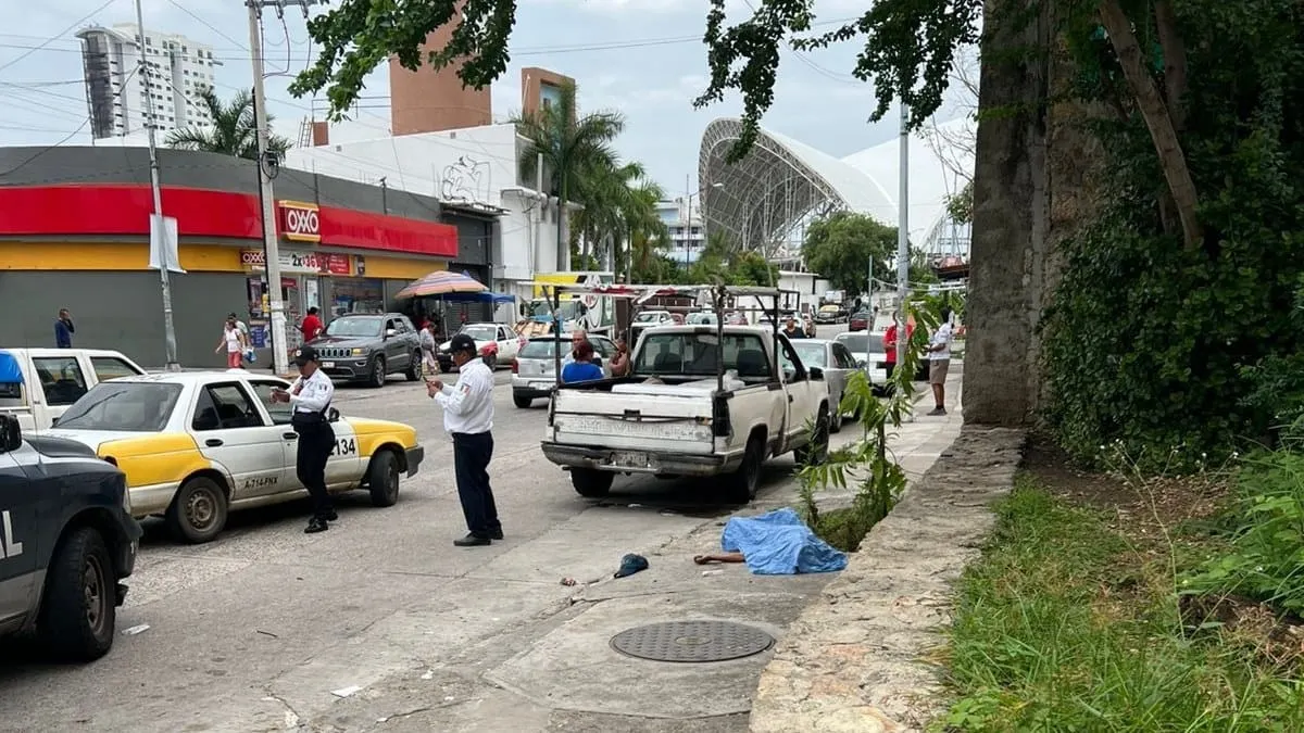 Asesinan a hombre en avenida Universidad de Acapulco; suman tres homicidios en menos de una hora