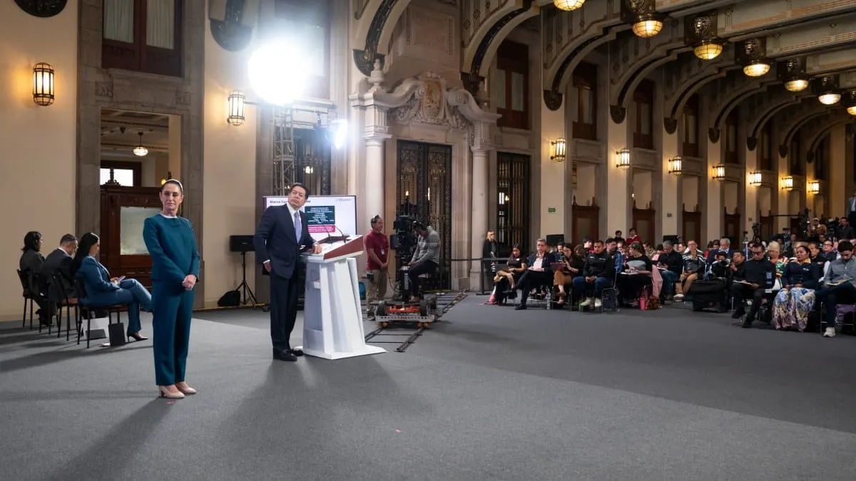 "Salí unos días con mis propios recursos", se justifica Mario Delgado tras derrochar en lujoso hotel de Portugal