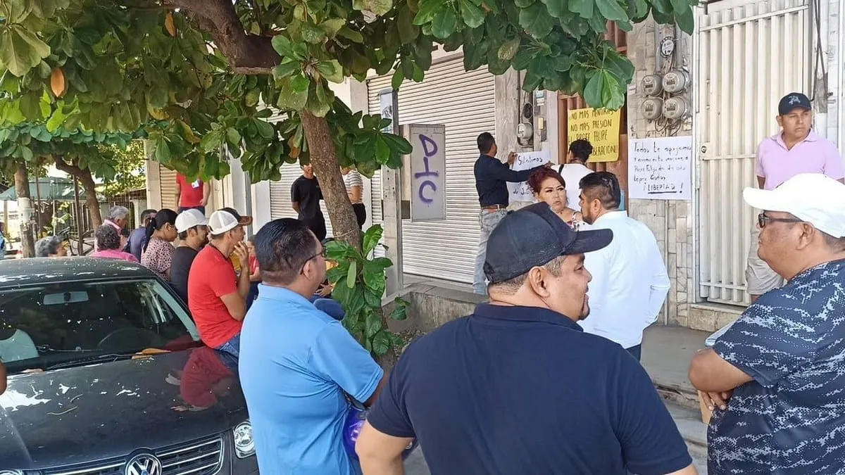 CETEG protesta por detención de profesor acusado de acoso en Atoyac