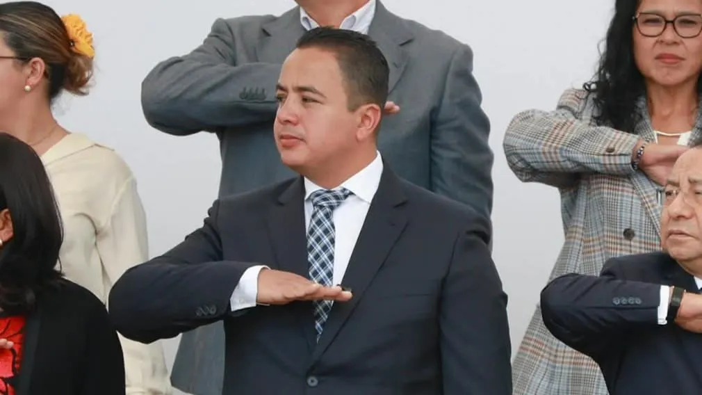 Vendedores acusan al alcalde de Gustavo A. Madero de incumplir acuerdos electorales