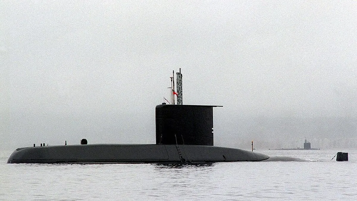 ¿Qué hace un submarino de guerra chileno anclado en Puerto Vallarta?