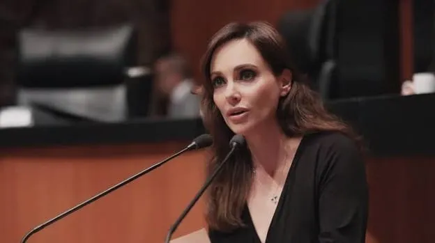 “Doña Beatriz, la emperatriz, se va a quedar con las ganas", dice  Lilly Téllez de la esposa de AMLO