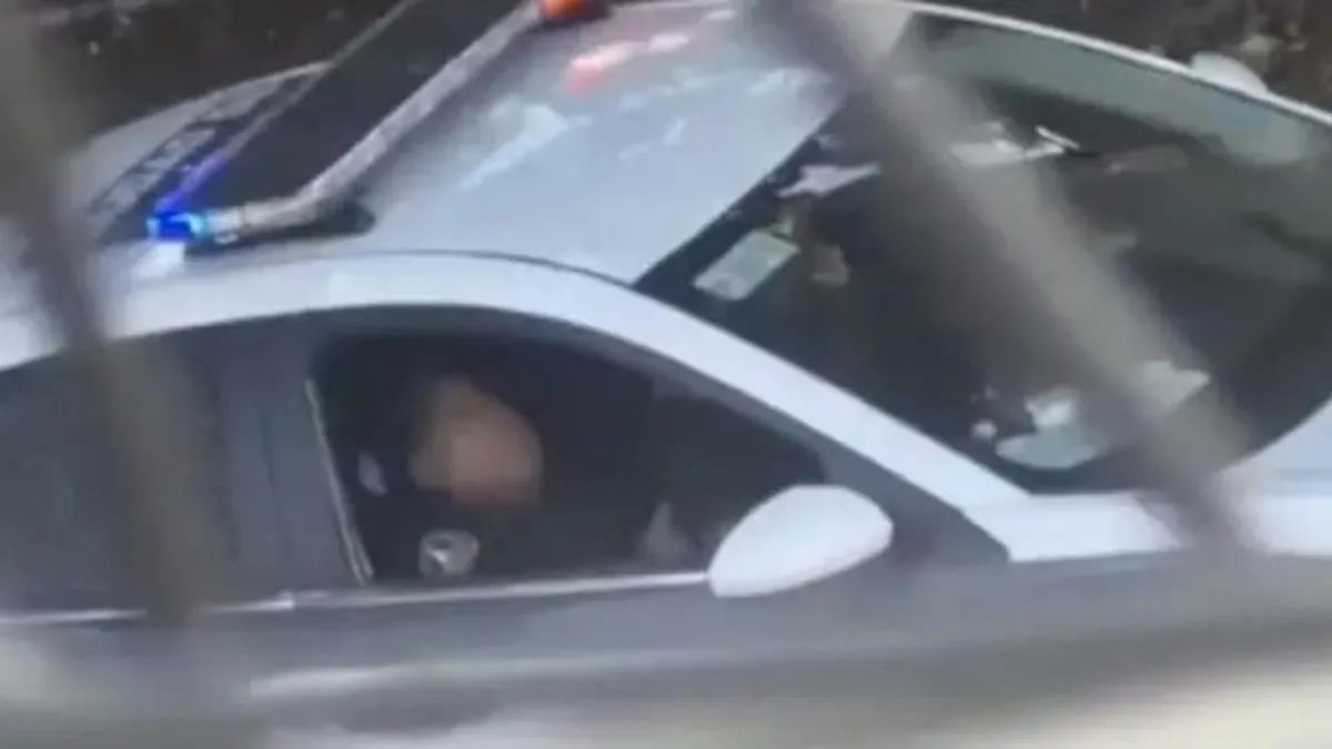 Policías cachondos serán sancionados por tener sexo en una patrulla nueva de la CDMX