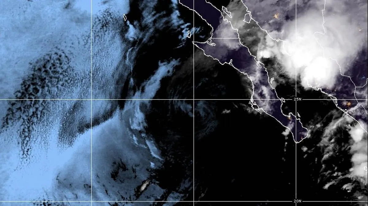 Lorena se degrada tras causar daños en Baja California Sur
