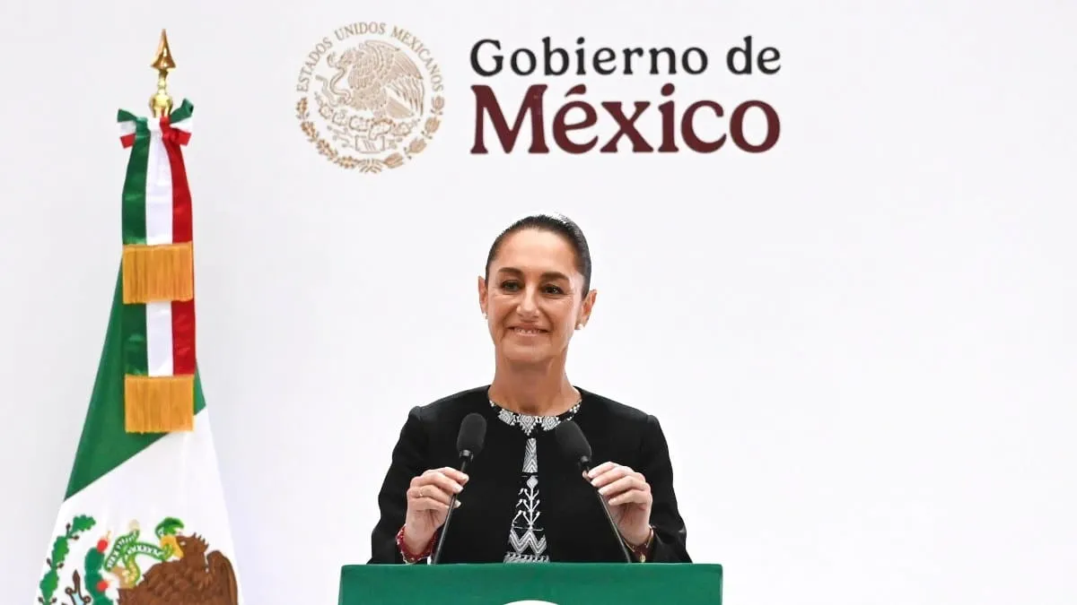 El país ha dejado atrás la "oscura noche del neoliberalismo", afirma Sheinbaum en su primer informe