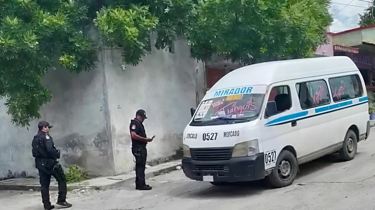 Levantan a conductor de urvan y un acompañante en Iguala, Guerrero