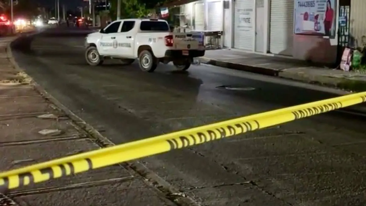 Hallan restos humanos en ocho bolsas sobre el bulevar Lázaro Cárdenas de Acapulco