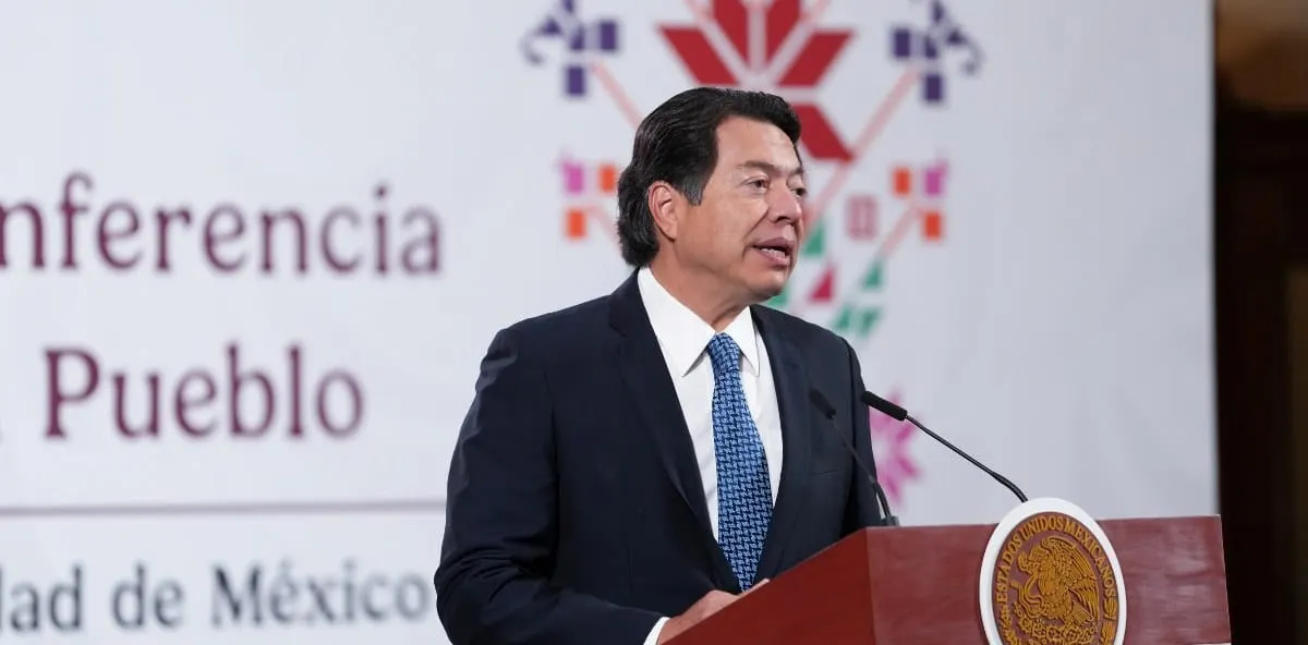 La emergencia escolar: SEP solo ofrece libros 'de reserva' y deja en el aire la ayuda de útiles