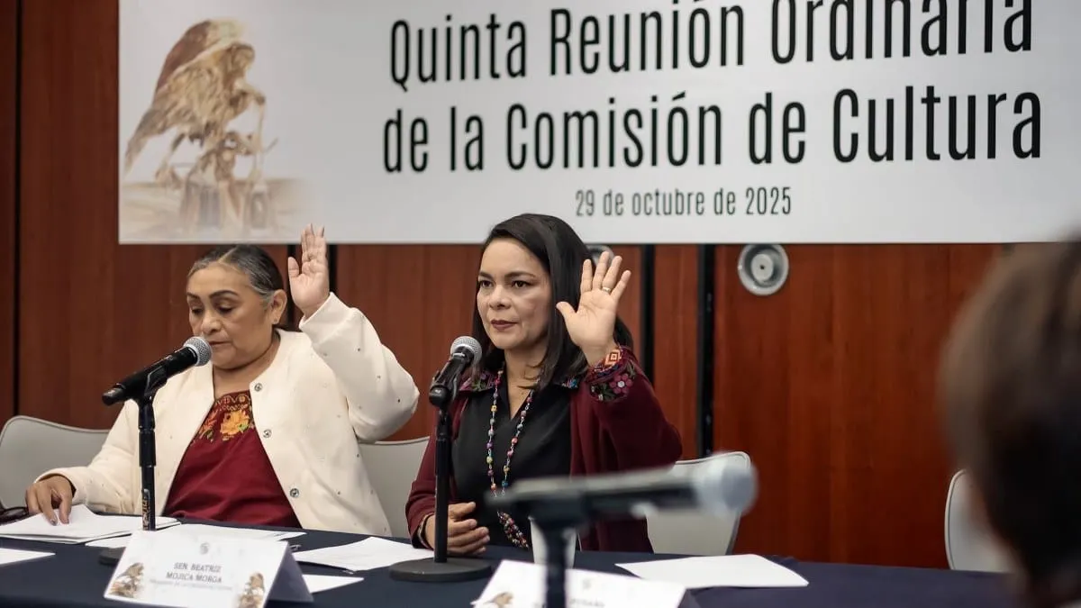 Comisión de Cultura, encabezada por Beatriz Mojica, aprueba nombrar “Elena Poniatowska” a la Sala de Comparecencias