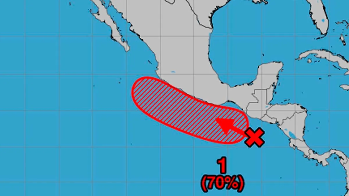 Vigilan posible formación de ciclón frente a la costa sur de México