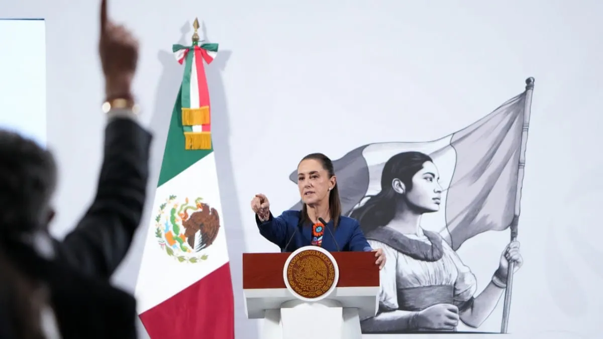 Del “abrazamos a los jóvenes” al cerco metálico: Sheinbaum niega represión 'Generación Z'