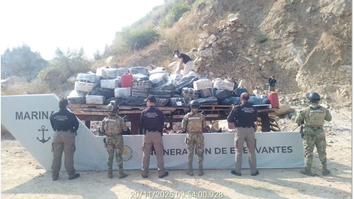 Incineran casi cinco toneladas de cocaína incautada en colonias y mar abierto de Acapulco