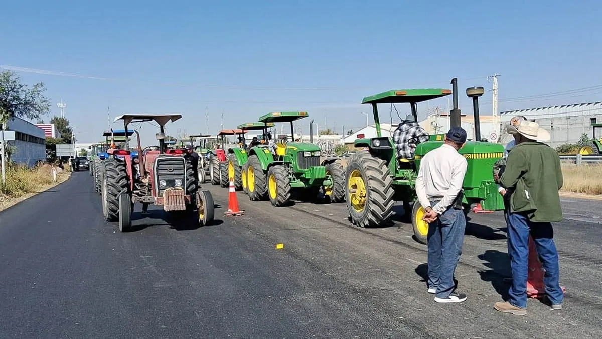 Productores y transportistas desairan a Segob; van a megabloqueo carretero