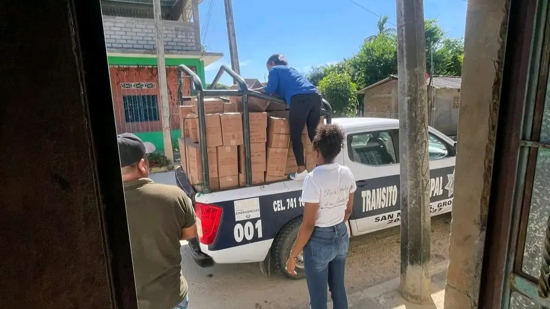 DIF de San Nicolás, Guerrero, entrega despensas a familias