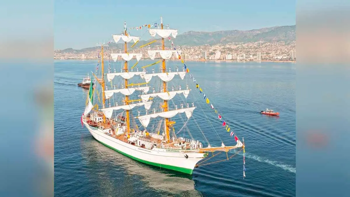 El Buque Escuela Cuauhtémoc arriba a Acapulco