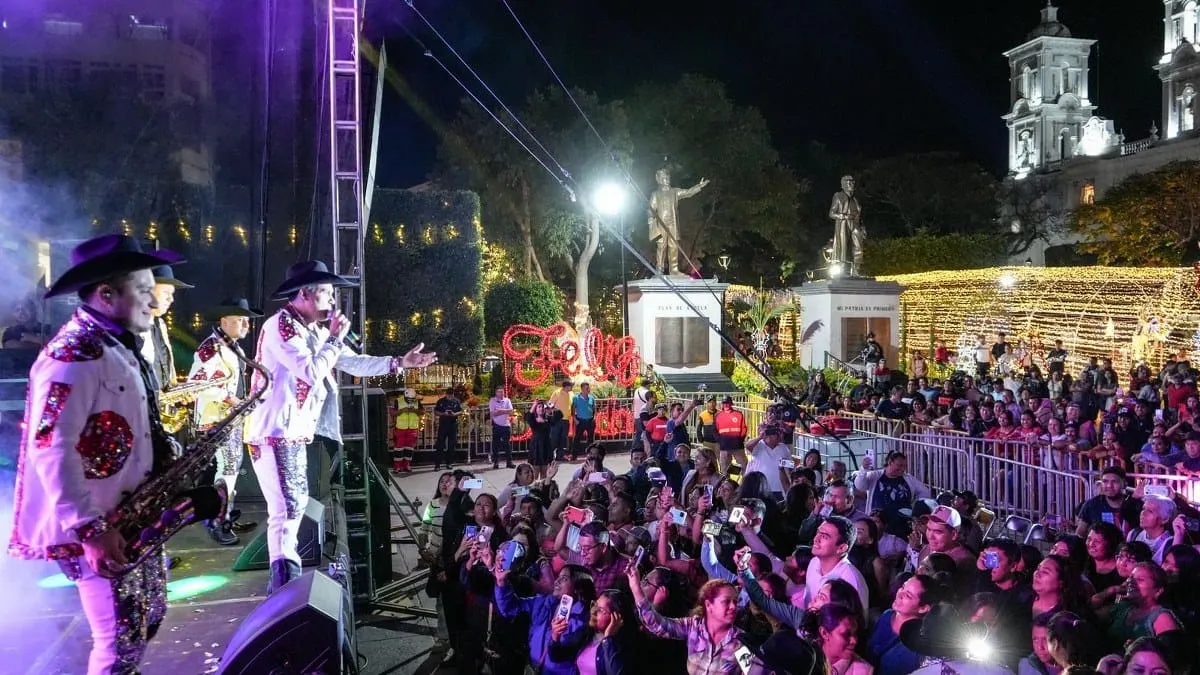 Música y danza llenan el Teatro del Pueblo durante la Feria de Chilpancingo