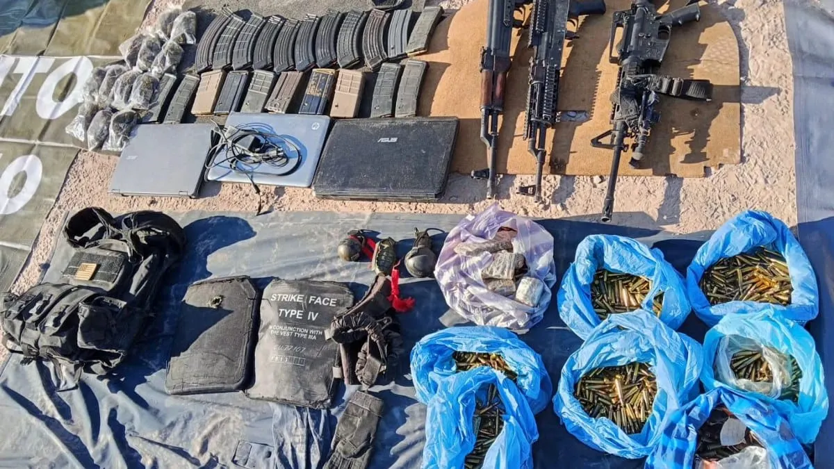 Aseguran armas, granadas y droga en operativo en Copalillo, Guerrero