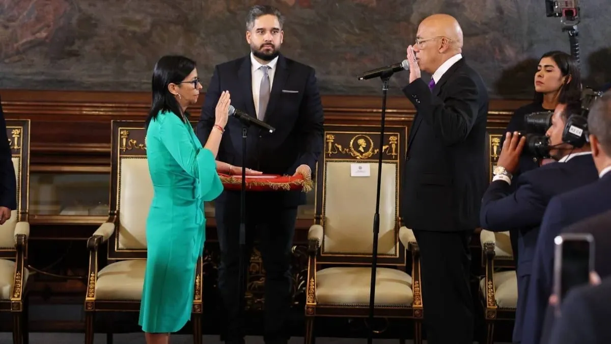 Delcy Rodríguez: “En Venezuela gobierna el pueblo, no Washington”; condena secuestro de Maduro y Cilia Flores