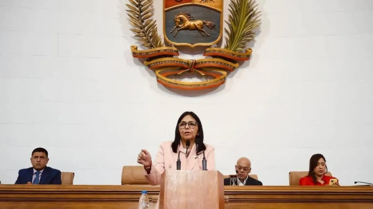 Delcy Rodríguez es ahora la Presidenta Encargada de Venezuela por orden del Tribunal Supremo