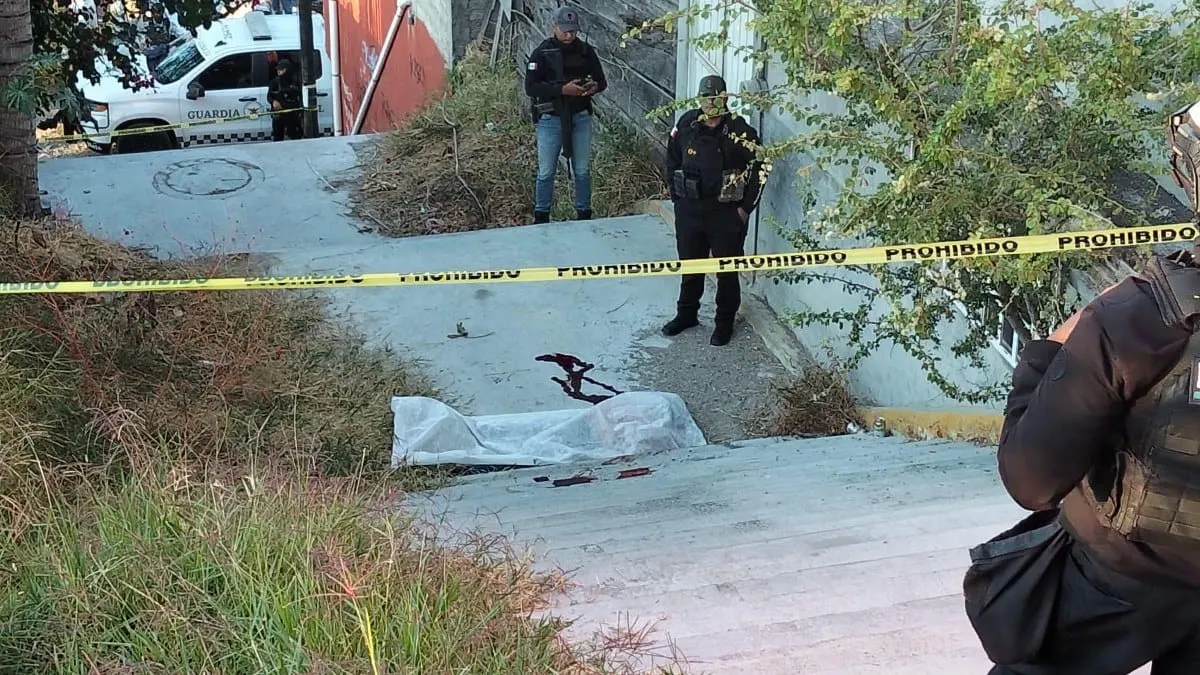 Hallan sin vida a mujer en colonia Elías Naime de Chilpancingo; fue atacada con un cuchillo