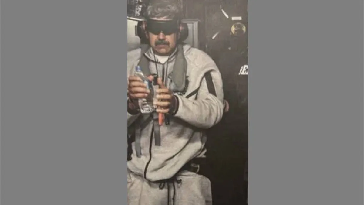 La foto que manda una advertencia a latinoamérica: Trump muestra a Maduro bajo custodia de EU