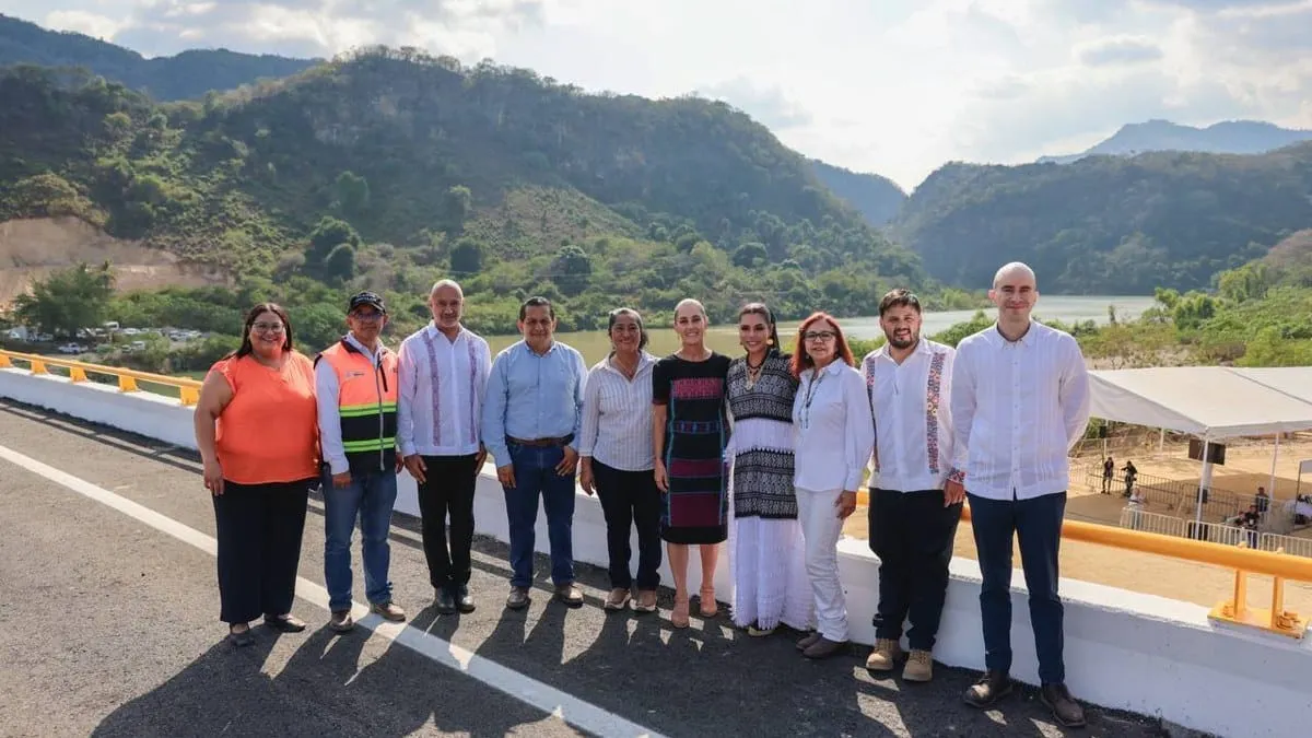 Inaugura Sheinbaum el Puente Omitlán; forma parte de 68 obras carreteras en Guerrero