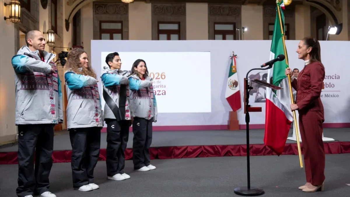 Sheinbaum abanderó a la delegación mexicana rumbo a los Juegos Olímpicos de Invierno 2026