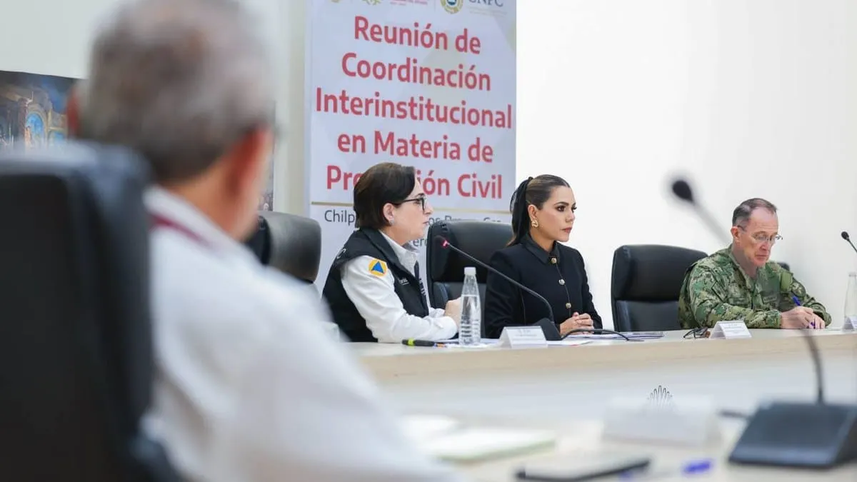 Evelyn Salgado y la Coordinación Nacional de Protección Civil acuerdan rutas operativas