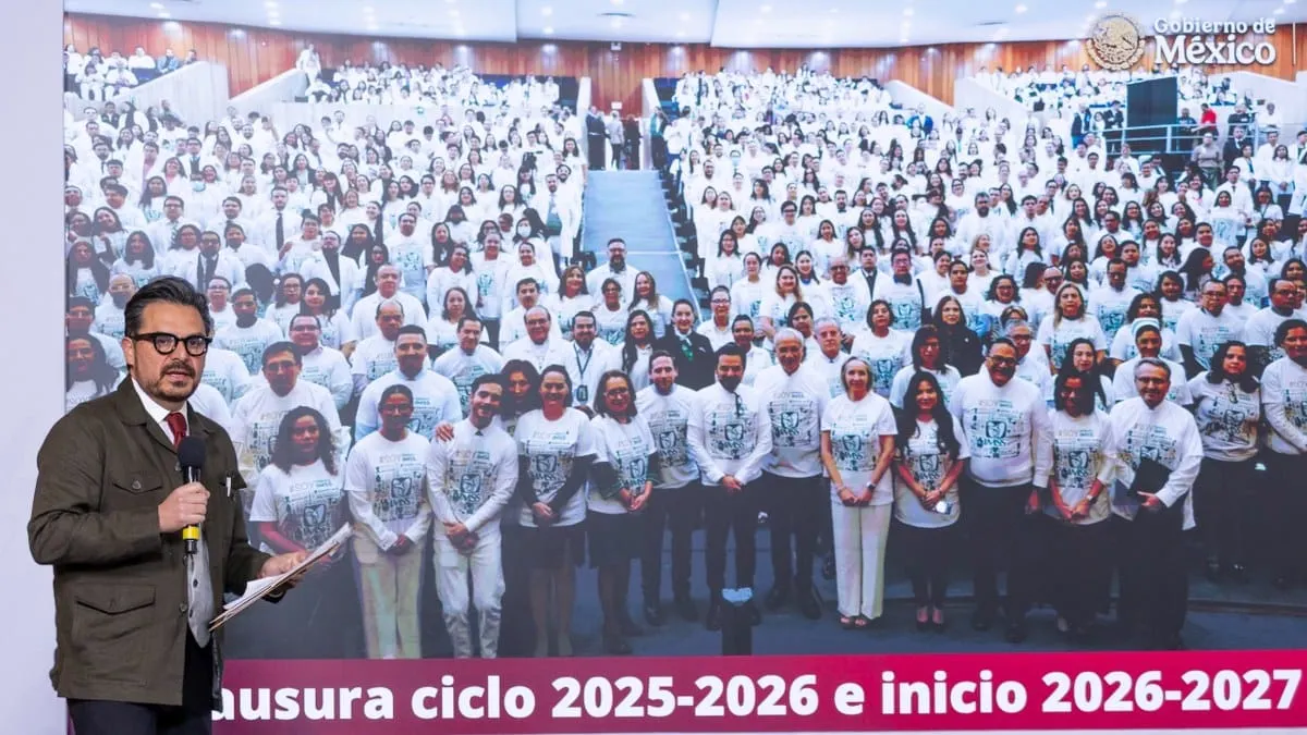 El IMSS duplica su capacidad de formación y gradúa una nueva generación de especialistas