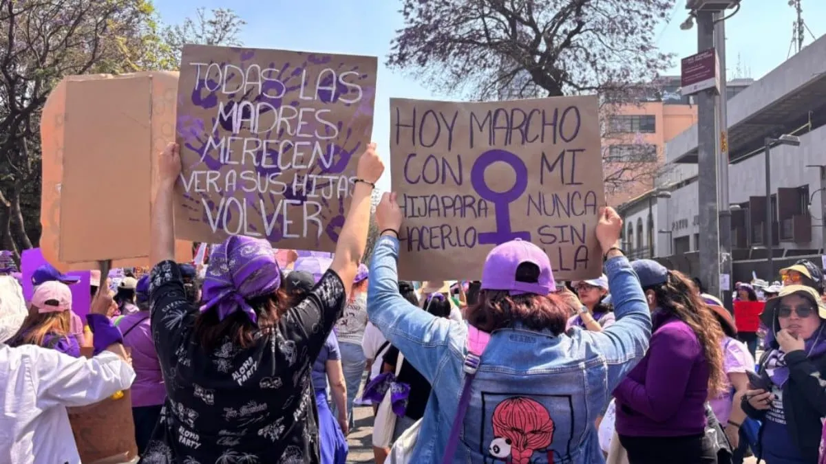 Una movilización multitudinaria por el 8M.