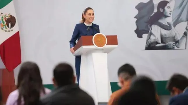 Presidenta plantea en conferencia que la “mayor ayuda” es impedir el flujo ilegal de armas al país.
