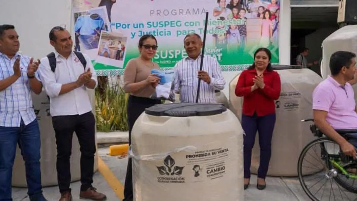 SUSPEG entrega tinacos y cisternas en convenio con Mariana Trinitaria en Guerrero
