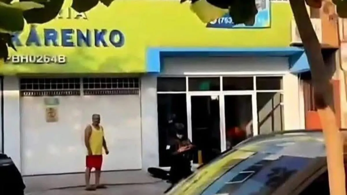 Joven de 16 años ataca a balazos preparatoria en Lázaro Cárdenas y mata a dos maestras