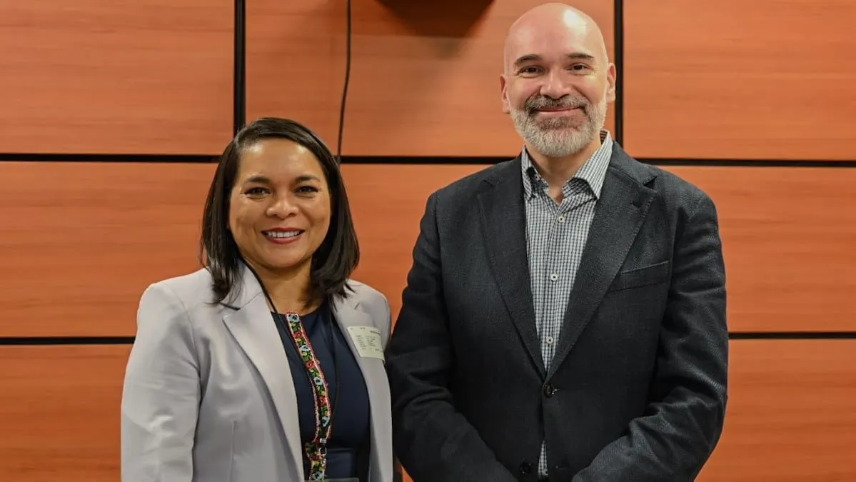 Beatriz Mojica pide revisar impuestos que afectan al mezcal artesanal mexicano