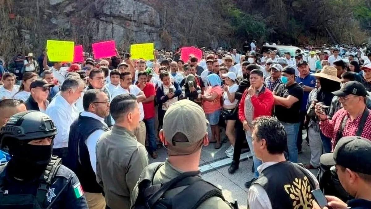 Tras detención de Daniel Rosas, empresarios piden sancionar bloqueos en autopistas de Guerrero