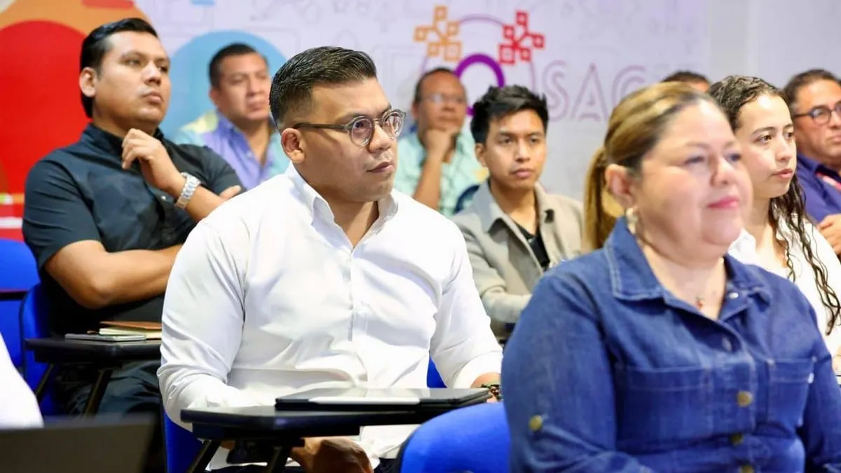 Funcionarios de Guerrero aprenden a usar Meta para publicar en redes sociales