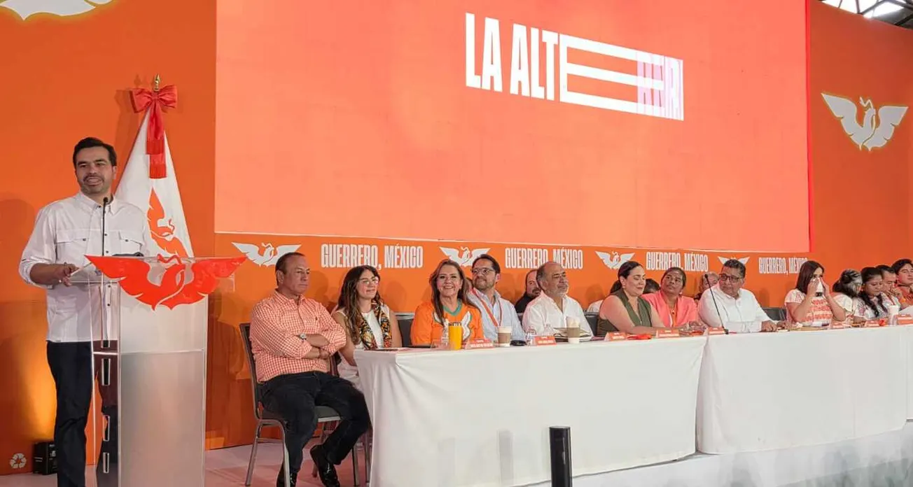 Descarta Máynez alianzas y  advierte  que competirán “contra derroches” de Morena en el 2027