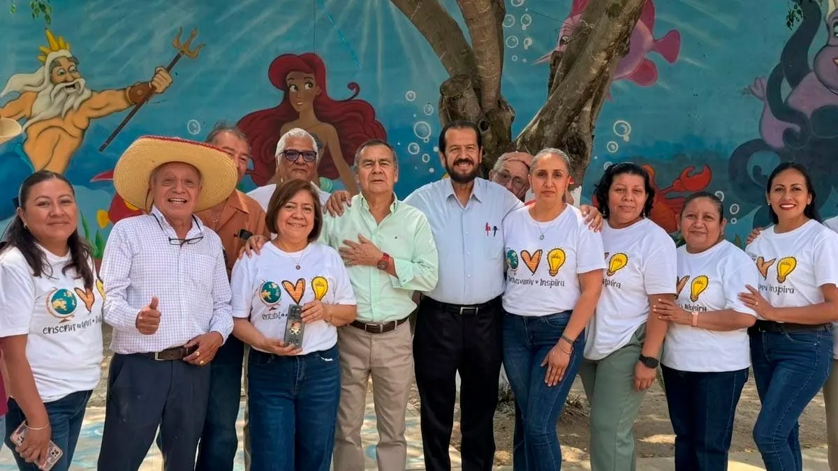 Rogelio Ortega arma estructura en 7 regiones de Guerrero; crece en encuestas internas