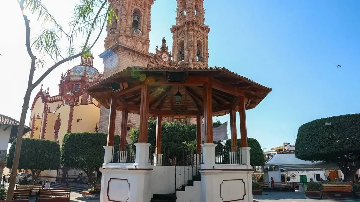 Evelyn Salgado reinaugura Plaza Borda en Taxco; prevén ocupación plena en Semana Santa